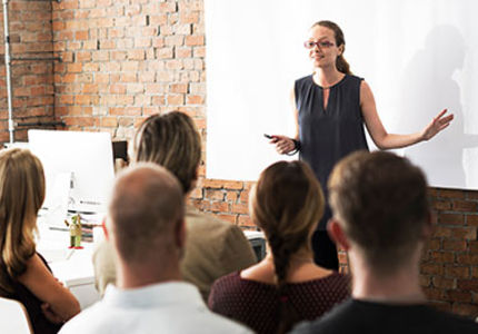 Schulungen & Fortbildungen